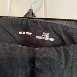 Black Old Navy pants